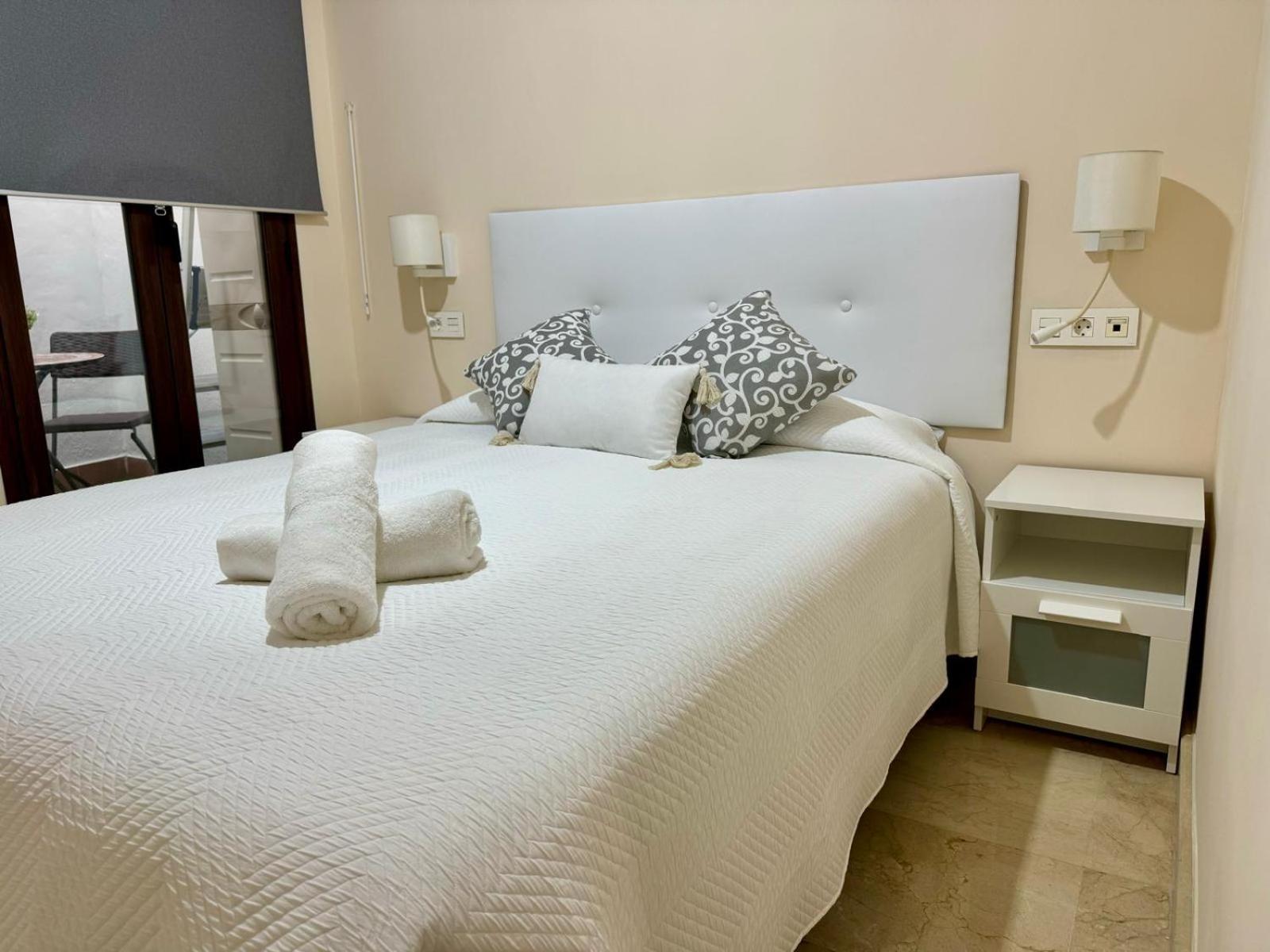 Apartamento En Lumbreras-Alameda Севилья Экстерьер фото